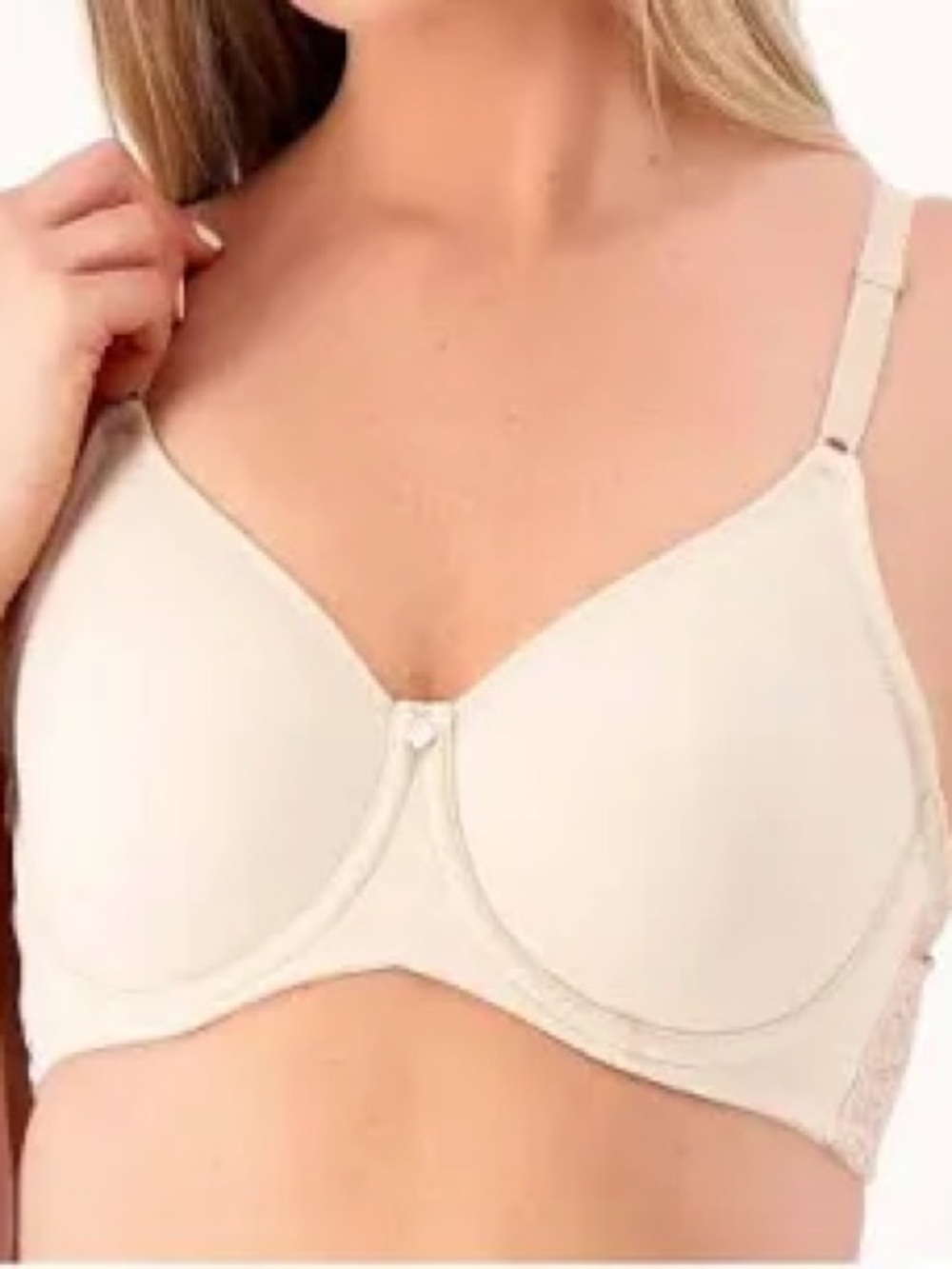 Breezies Smooth Full-Coverage Cream Bra